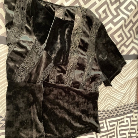 Fashion Nova see through velvet top. US S - Picture 7 of 9